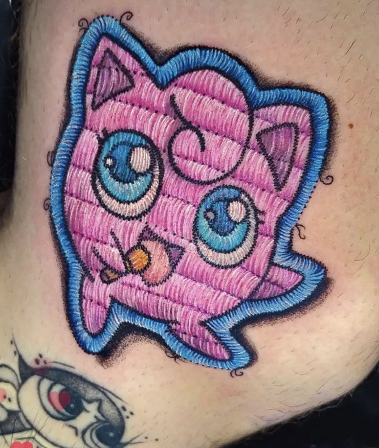 Tatuagem patch colorida do Jigglypuff por Ricardo